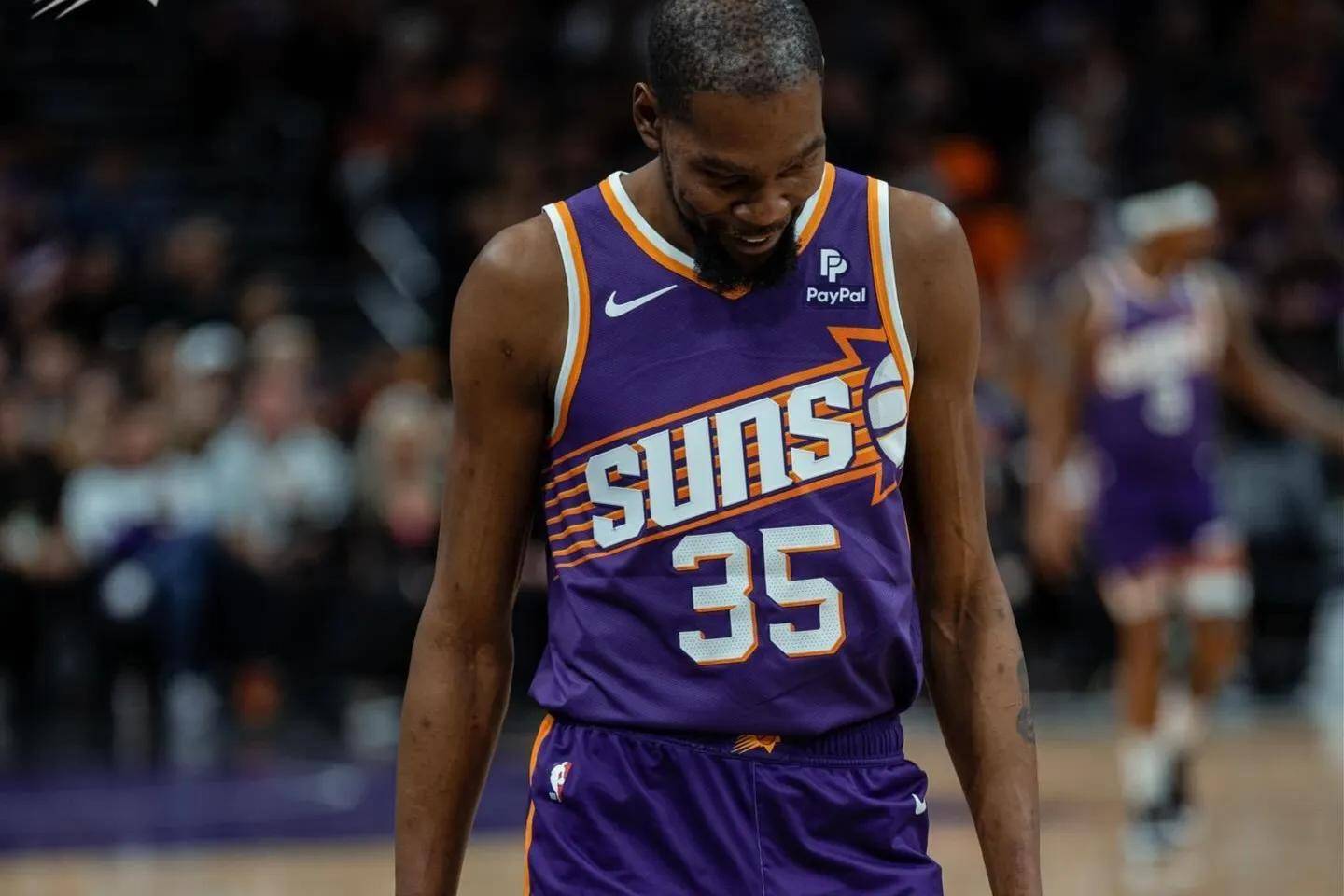 杜兰特在切尔西比赛中连败，战术调整引发热议！