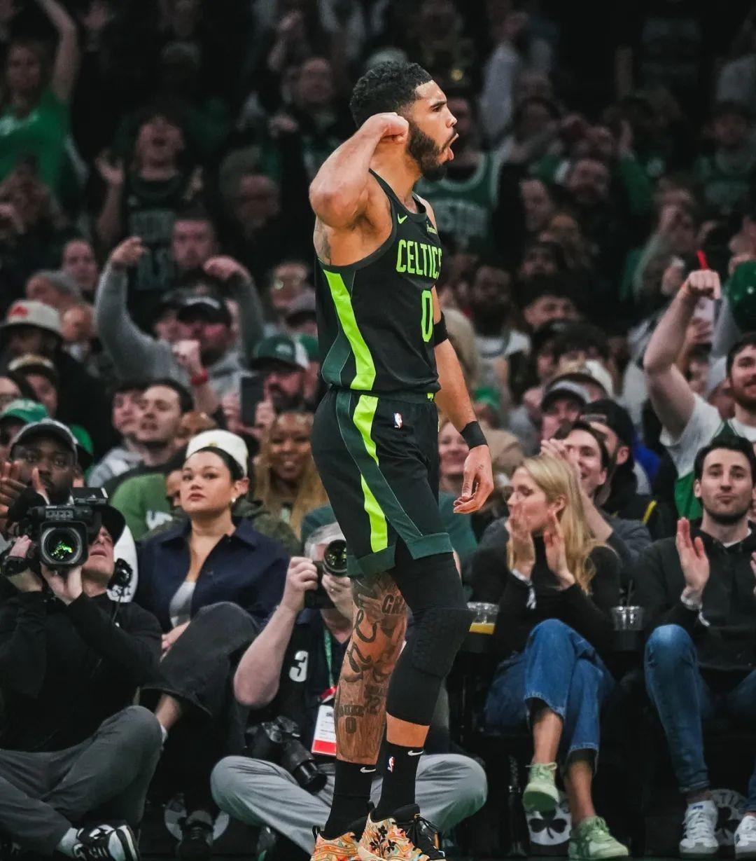 塔图姆迎来十五赛季高光表现，TES球迷沸腾！